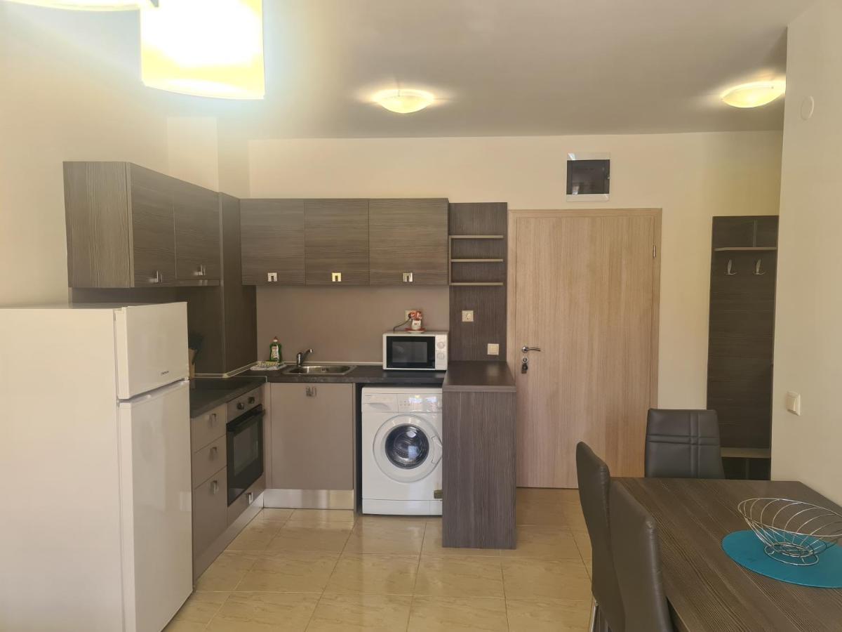 Private Apartment In Star Dreams Complex Sveti Vlas Exterior foto
