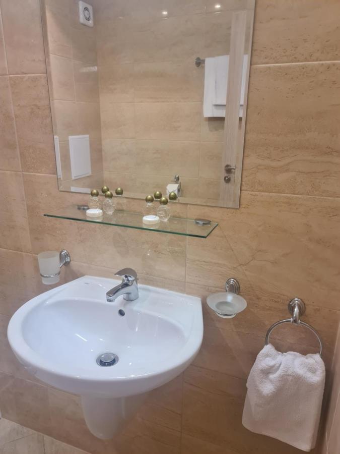 Private Apartment In Star Dreams Complex Sveti Vlas Exterior foto