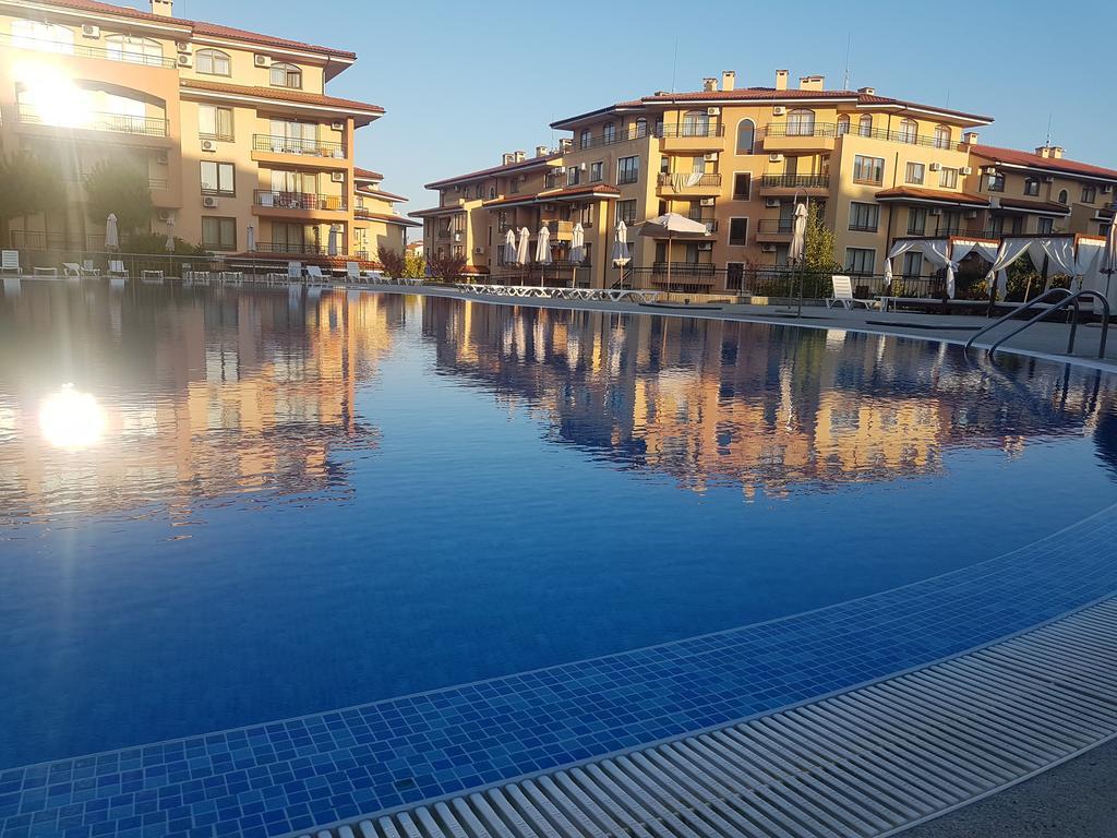 Private Apartment In Star Dreams Complex Sveti Vlas Exterior foto